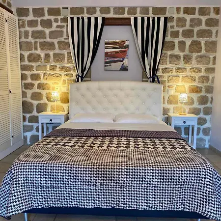 Aparthotel Myral *