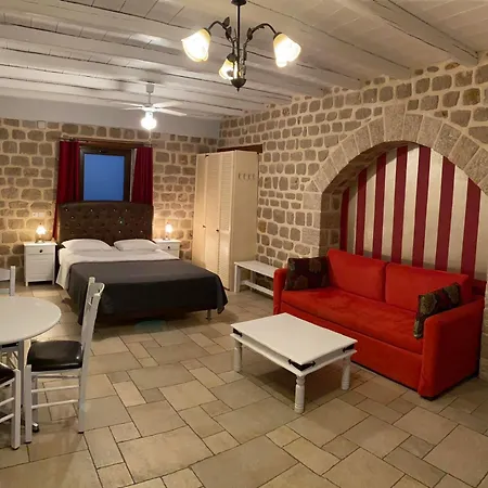 Aparthotel Myral *