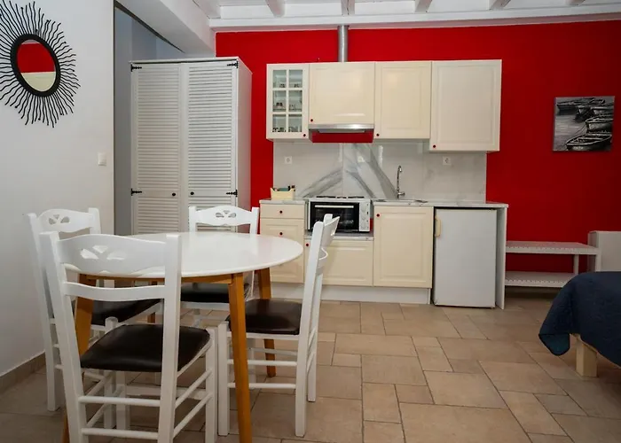 Myral نافبليو